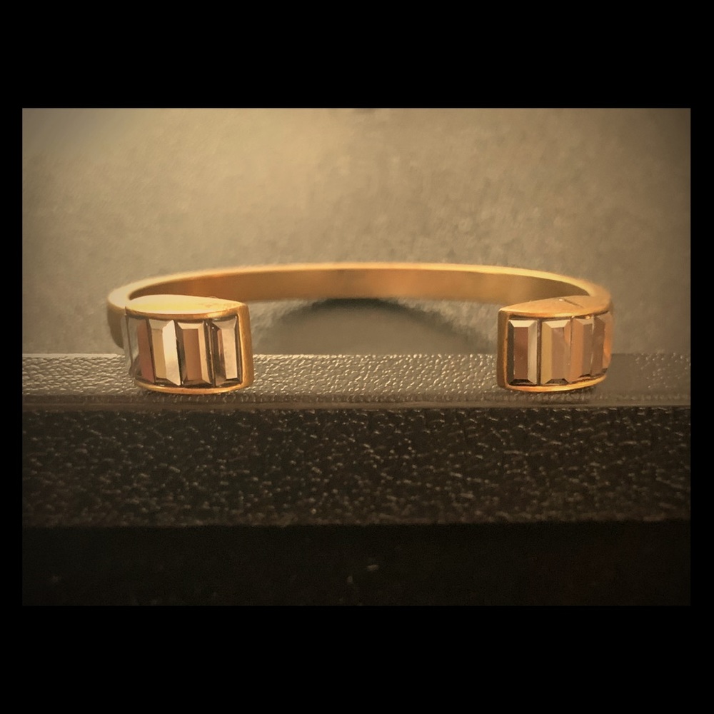 “Kiam Family” matte gold bracelet